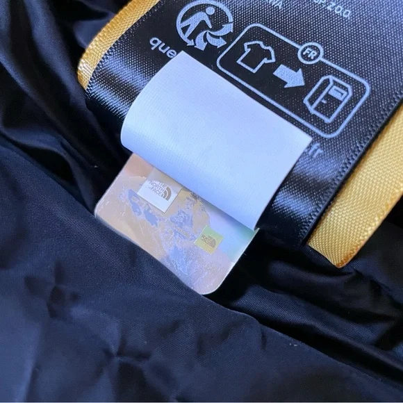 The North Face Men’s 1996 Retro Nuptse Vest - Picture 9 of 10